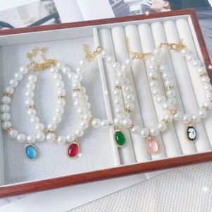 Vintage Pet Artificial Pearl Necklace With Resin Pendant Adjustable Rhinestone Collar For Cats And Dogs Princess Style Accessory