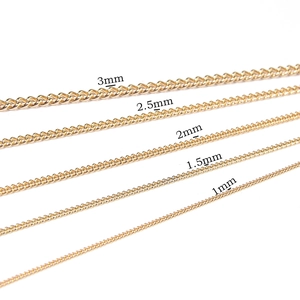 Detailed comparison of five gold-plated stainless steel chain widths from 1mm to 3mm