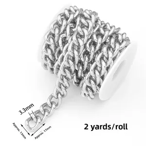 Detailansicht der 17x13mm silbernen Aluminium-Kettenglieder für DIY-Taschen