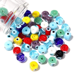 Mélange coloré de perles en verre œil de démon pour la création de bijoux DIY