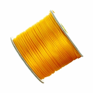 Cordón de seda amarillo brillante para joyas DIY en carrete blanco, hilo de alto brillo
