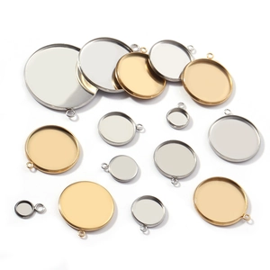 Stainless steel round pendant trays in gold and silver for DIY jewelry making