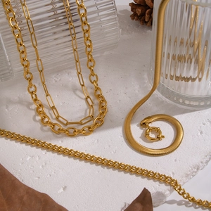 Classic minimalist stainless steel 18K gold plated chain necklaces set with spring clasp
