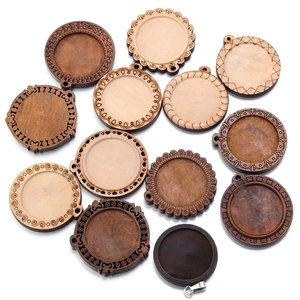 Set of 12 vintage 25/30mm wooden pendant trays with carved patterns for DIY jewelry making