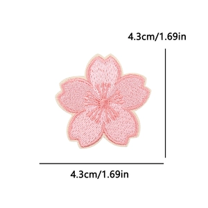 Écusson brodé de fleur de cerisier sakura japonais pour décorer vêtements et sacs