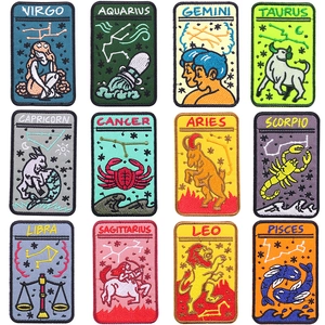 12 Sternzeichen Zodiac Bestickt Patches Für Kleidung DIY Aufbügler Applikation Jungfrau Zwillinge Wassermann Stier Krebs Skorpion Schütze Steinbock Waage Widder Fische Löwe Dekoflicken