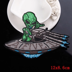 UFO alien geborduurde patch voor kleding met groene buitenaardse piloot 12x8,6cm