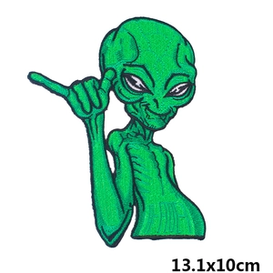 Groene alien geborduurde patch met Shaka-gebaar, 13,1x10cm opstrijkbare strijkapplicatie