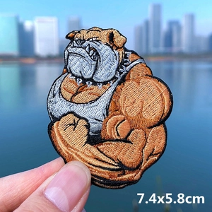 Detailed bulldog embroidery patch with muscle lines and size dimensions 7.4x5.8cm