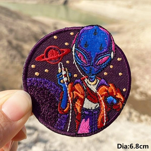 6.8cm round alien embroidery patch with headphones and Saturn space elements