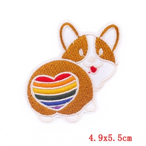 Embroidered corgi patch with rainbow heart detail for DIY clothing, size 4.9x5.5cm