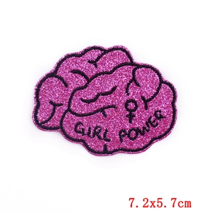 Écusson brodé cerveau pailleté rose avec slogan Girl Power de 7.2x5.7cm
