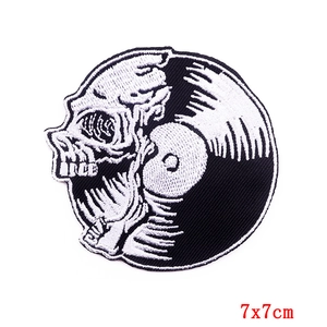 Punk style 7x7cm skull vinyl record embroidered patch for DIY clothing decoration