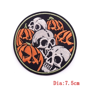 7.5cm round Halloween patch featuring embroidered pumpkin and skull for DIY clothing decor