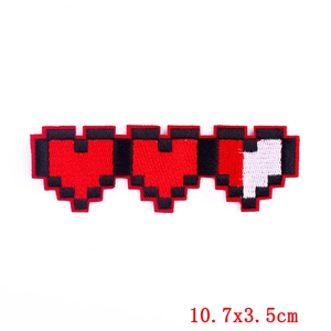 Three-heart 8-bit pixel embroidery patch for DIY clothing repair 10.7x3.5cm