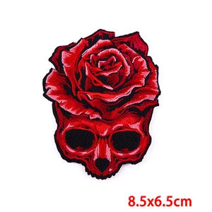 Red rose and skull punk style embroidered patch for DIY clothing decor, size 8.5x6.5cm