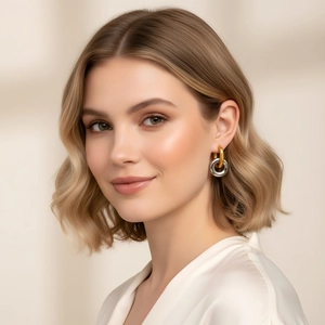 Minimalistische Doppel-Creolen aus Edelstahl mit eleganter 18 Karat Goldbeschichtung