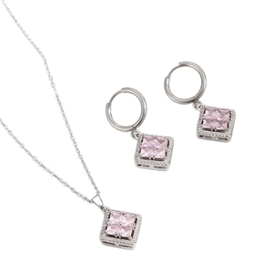 Elegante roestvrijstalen sieradenset met vierkante roze kristal