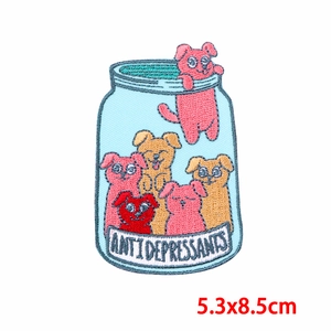 Toppa ricamata simpatici cuccioli barattolo Antidepressants decoro 5,3x8,5cm