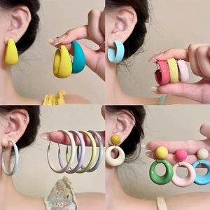 Retro Acrylic C-Shaped Hoop Earrings For Women Niche Design Geometric Stud Earrings With Silver Earring Post Fashion Jewelry Accessory