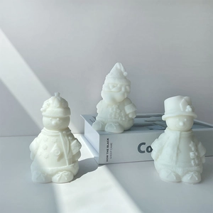 Three-piece set of white snowman and Santa Claus Christmas scented candles for decor
