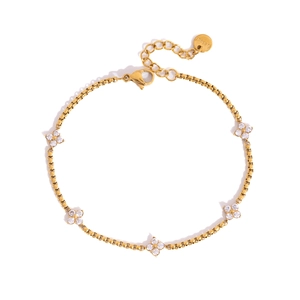 Gold-plated stainless steel bracelet with white zircon four-leaf clover charms for women