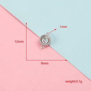 Macroweergave van roestvrijstalen ronde hangerbasis met afmetingen van 12mm en 8mm
