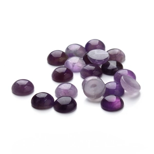 Gepolijste ronde amethist cabochons in diverse paarstinten voor het maken van sieraden