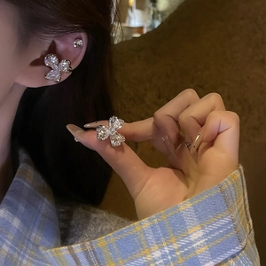 Exquisite Copper Zirconia Heart Flower Ear Cuff Non Pierced Fashion Light Luxury Ear Clip For Women Daily Party Jewelry