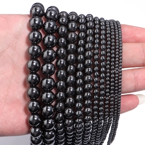 Diverse dimensioni di perle rotonde in ematite lucida per la creazione di gioielli DIY