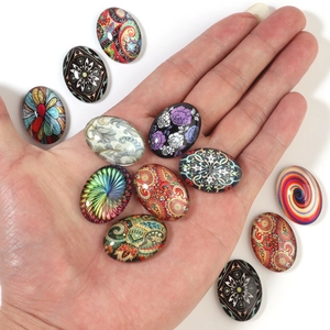 20er-Pack ovale Glas-Cabochons mit böhmischen Blumenmustern für DIY-Schmuckherstellung