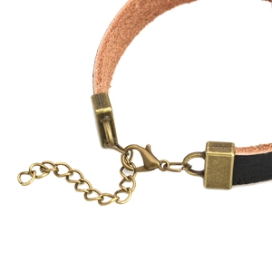 Schwarzes DIY Lederarmband mit antikem Bronze-Karabinerverschluss und Verlängerungskette