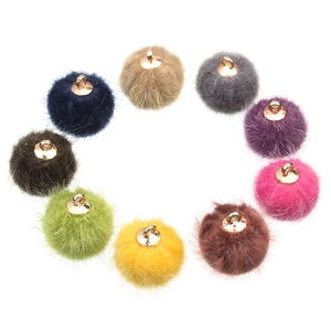 Faux nertsbont pompon bedeltjes met gouden kapjes in negen kleuren voor DIY sieraden maken