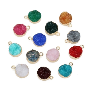 Σετ από πολύχρωμα μενταγιόν ρητίνης druzy με χρυσό περίγραμμα για DIY κοσμήματα