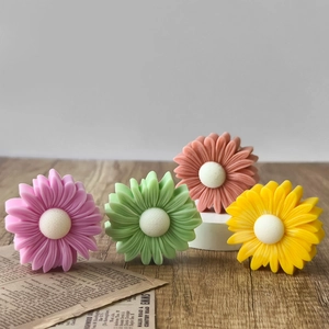 Large daisy sunflower resin molds for DIY scented candles and floral silicone craft making