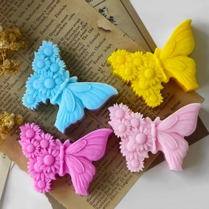 3D Butterfly Flower Relief Silicone Mold For DIY Handmade Aroma Candle Plaster Resin Casting Daisy Floral Pattern Crafting Tool