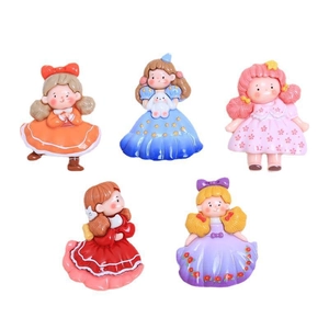 Cinque statuette di principesse in resina assortite per creazioni fai-da-te e hobby