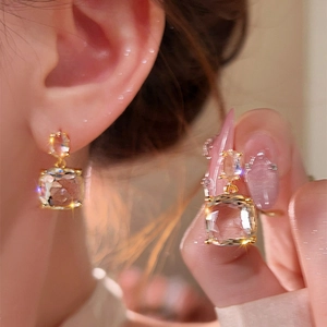 Eleganti orecchini a goccia in argento placcato oro 18 carati con zircone lusso