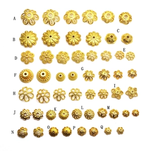 Assortiment de calottes de perles en cuivre doré et intercalaires pour bijoux DIY