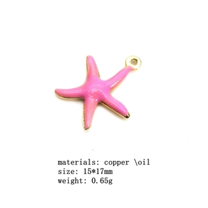 Detailed close-up of a pink starfish charm with dimensions 15x17mm and copper oil finish