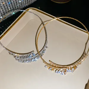 Luxueux Collier Pendentif en Cuivre Goutte d'Eau en Zircone pour Femmes Élégante Chaîne de Clavicule Ras du Cou en Strass Bijoux Cadeau