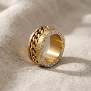 Anillo de Lujo de Acero Inoxidable con Circonia para Hombre Mujer Chapado en Oro 18K Diseño de Cadena Superficie Ancha Moda
