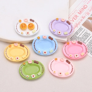 Miniature colorful resin plate set with cartoon pig and pastry decor for DIY crafts