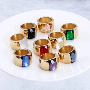 Ring Mit Großem Rechteckigem Kristall Goldfarben Edelstahl Breites Band Geometrischer Modeschmuck Damen