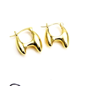 Minimalist 18K gold plated U-shaped drop earrings with modern sculptural curve design