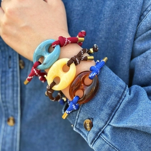 Bracciale Intrecciato a Naso di Maiale in Acrilico Vintage Contrasto di Colore Bracciale a Corda Regolabile per Donna Gioielli di Moda di Nicchia