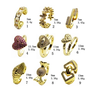 Anelli regolabili placcati oro 14k con fiori in zircone e cuori con specifiche tecniche