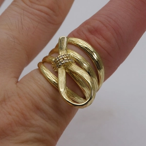 14k vergoldeter mehrlagiger Schleifenring mit Mikro-Pave-Zirkonia-Kristallen
