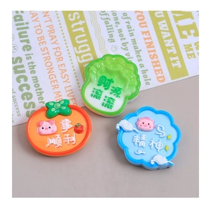 Détails d'accessoires en résine DIY avec motifs de fruits et cochons pour déco
