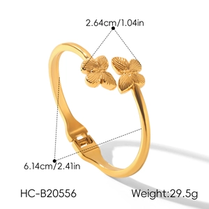 Detaillierte Maße eines goldenen Schmetterlingsarmbands mit 6,14 cm Durchmesser und 29,5 g